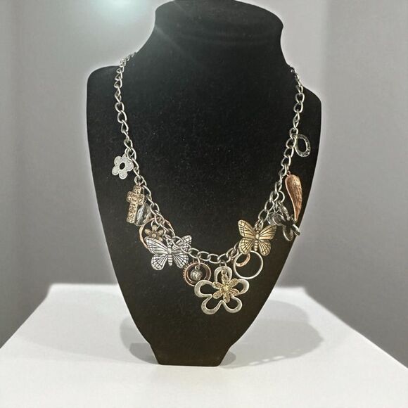 Vintage Butterfly and Flower Charm Necklace - Picture 2 of 7